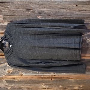 Fits like 2X-Mens 3X (runs small) long sleeved hooded t-shirt has front pocket